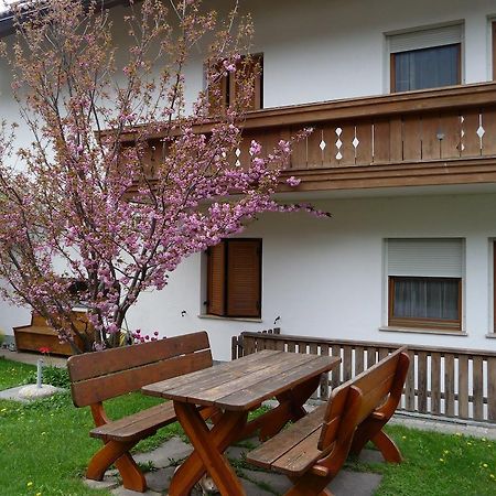 Apartments Ferdigg San Lorenzo di Sebato Szoba fotó