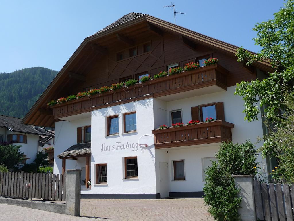 Apartments Ferdigg San Lorenzo di Sebato Szoba fotó